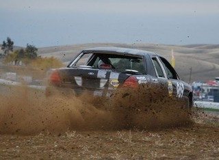 Illustration for article titled The Top 152 Lemons Of The 24 Hours Of LeMons Arse Freeze-A-Palooza 2009!